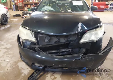 2012 Toyota Camry Le z USA, uszkodzony, nr VIN 4T1BF1FK5CU074464